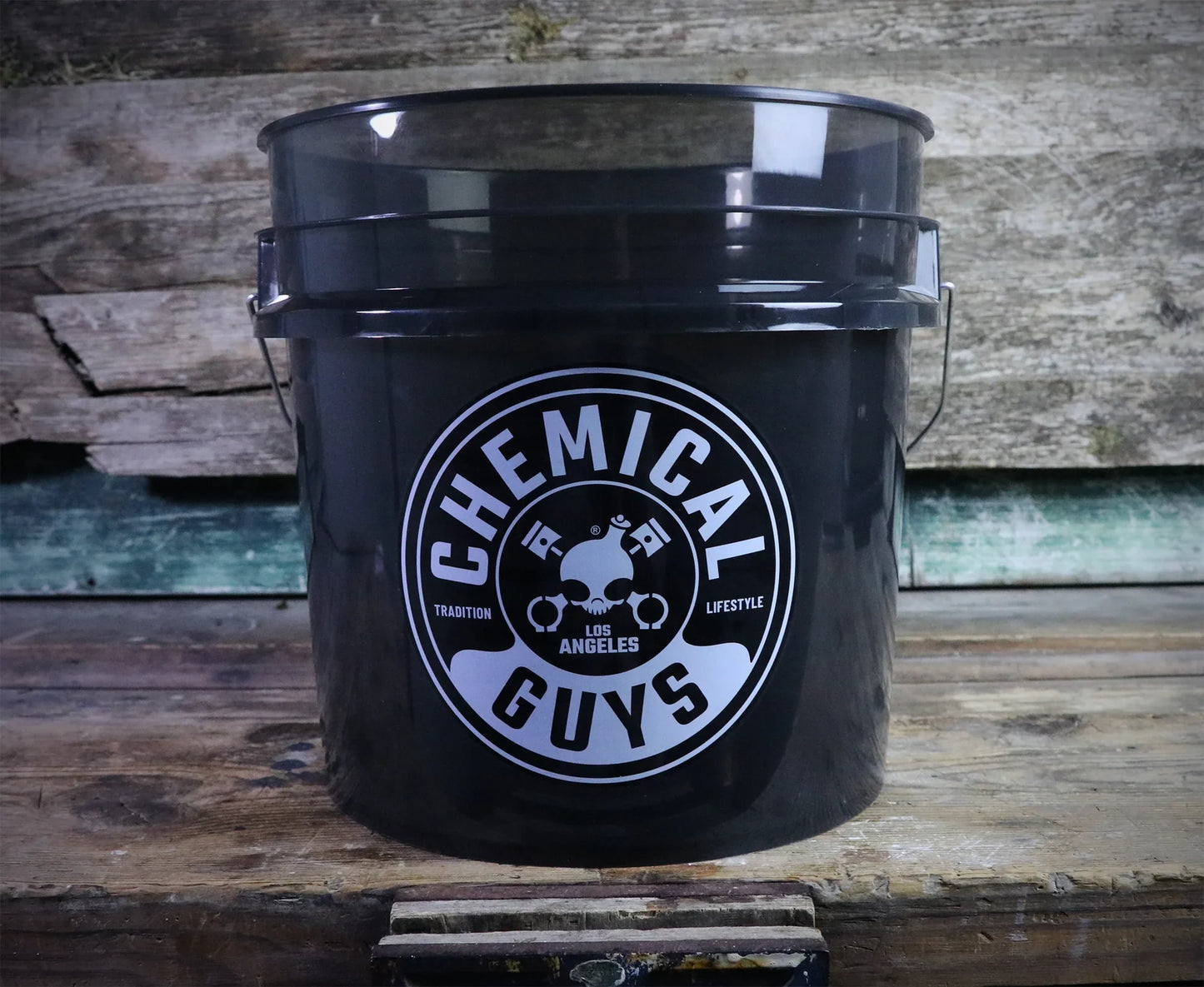 The Stranger Ultra Clear Bucket Kit